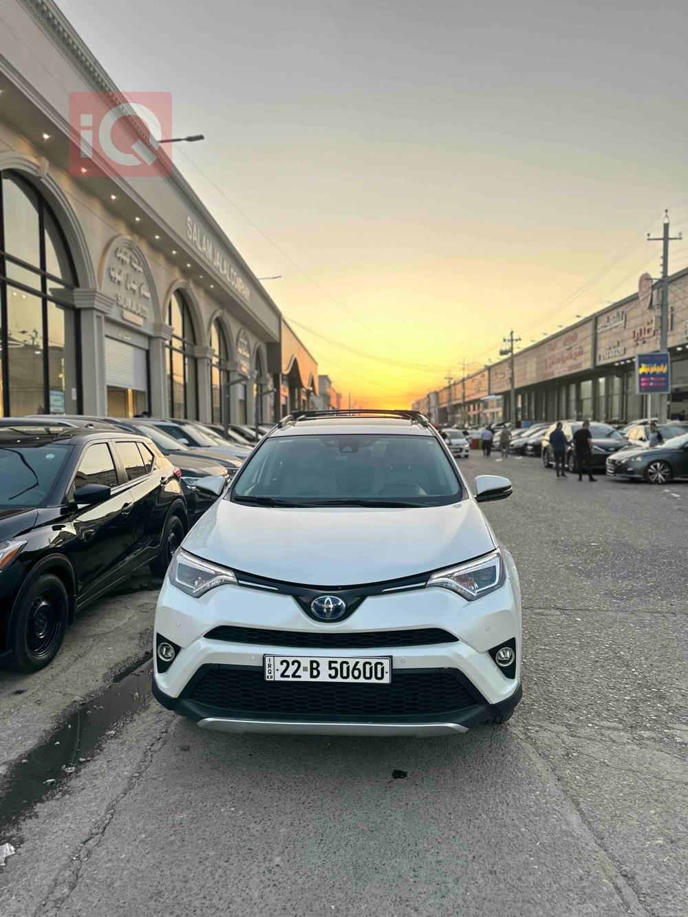 تۆیۆتا ڕاڤ 4